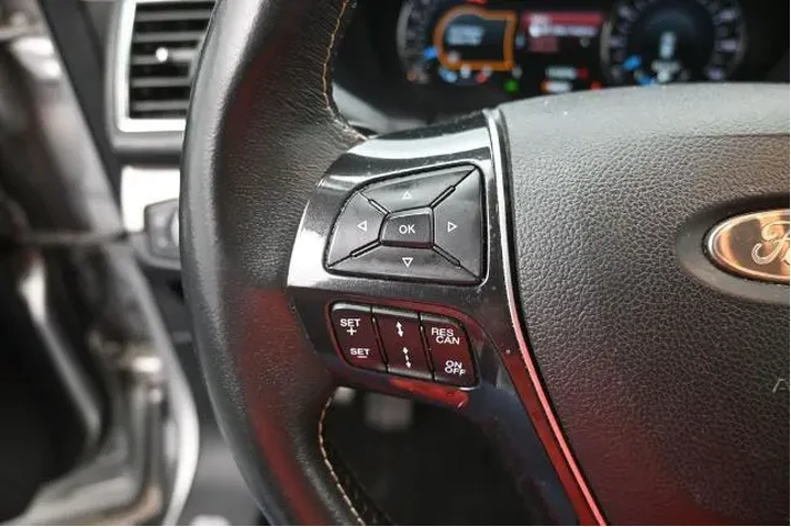 $14275 : Ford Explorer 2017 AWD Plati image 6