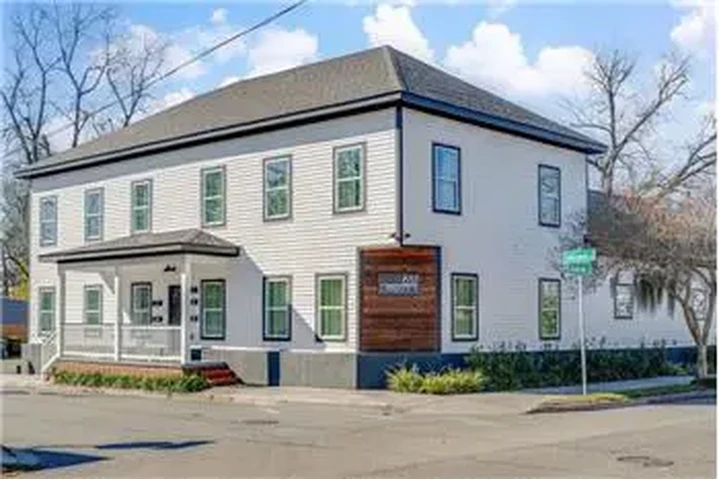 $1850 : Rental property with 2 bedro image 1