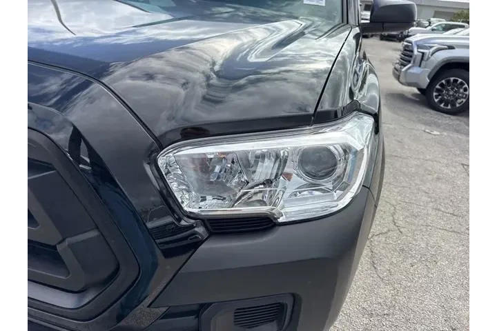 $24988 : Toyota Tacoma 2022 image 9