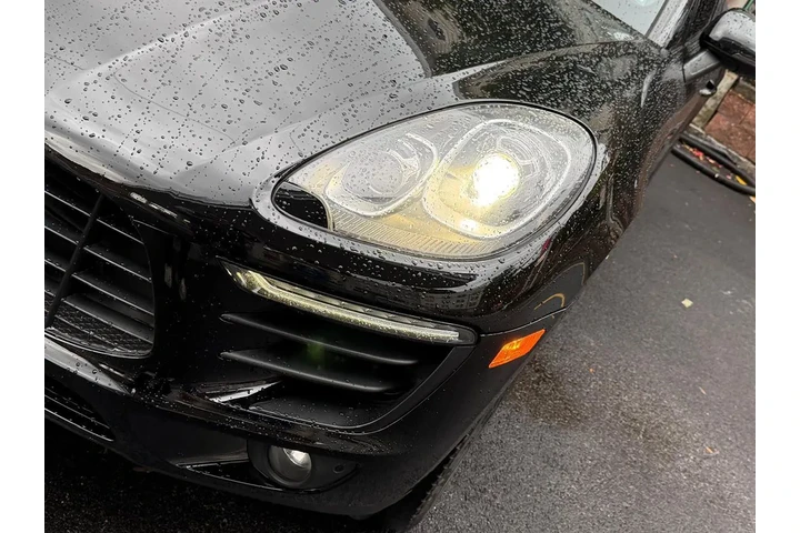 $18995 : 2017 Macan image 9