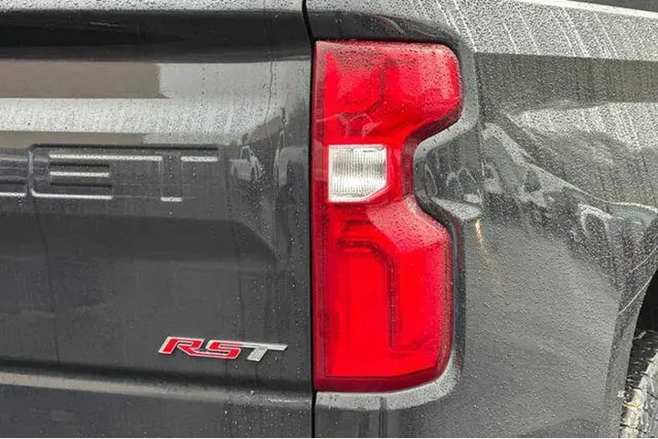 $39997 : Chevrolet Silverado 1500 202 image 9