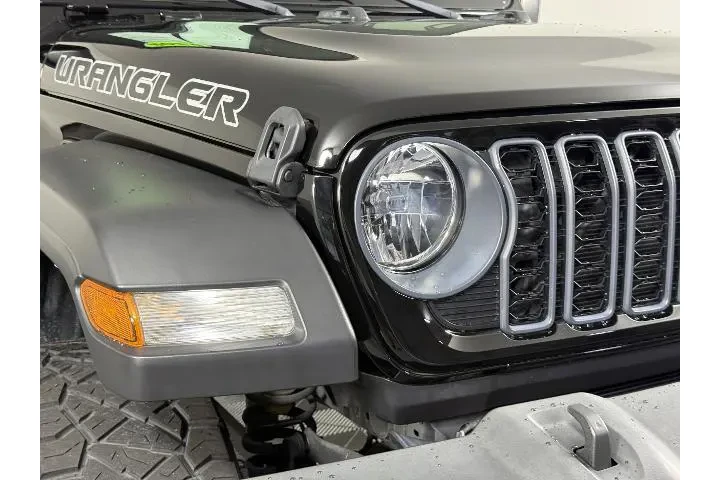 Jeep Wrangler 2022 4x4 Sport image 7