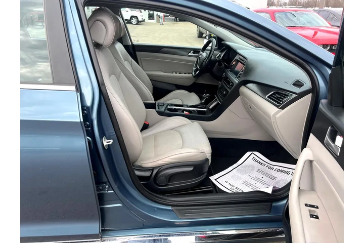 $7980 : 2016 Sonata 4dr Sdn 2.4L Spor image 9