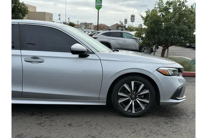 $21499 : Honda Civic 2022 EX 4dr Seda image 8