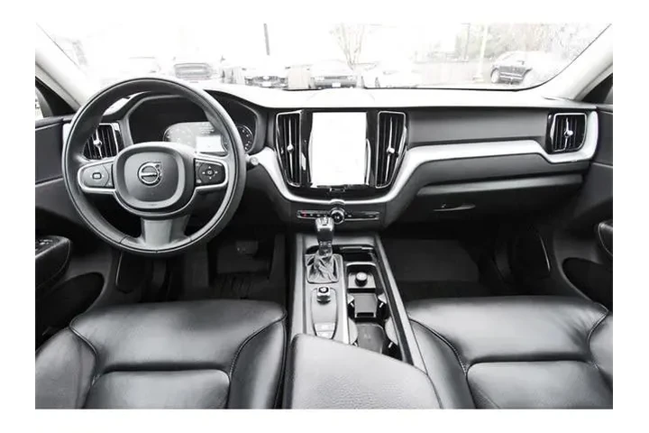 $16994 : Volvo XC60 2018 AWD T5 Momen image 7