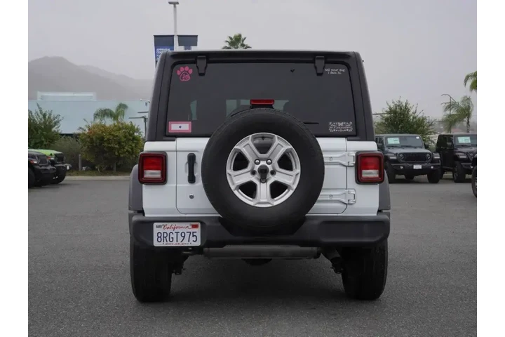 $25965 : Jeep Wrangler Unlimited 2020 image 5