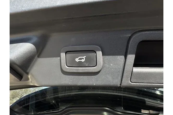 $28653 : Land Rover Range Rover Velar image 9