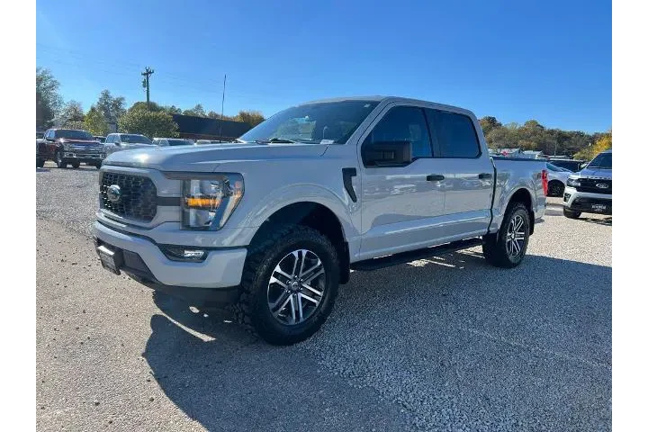 $39400 : Ford F-150 2023 4x4 XL 4dr S image 4