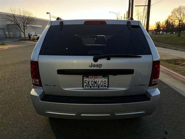 $7495 : 2005 Grand Cherokee Laredo image 5