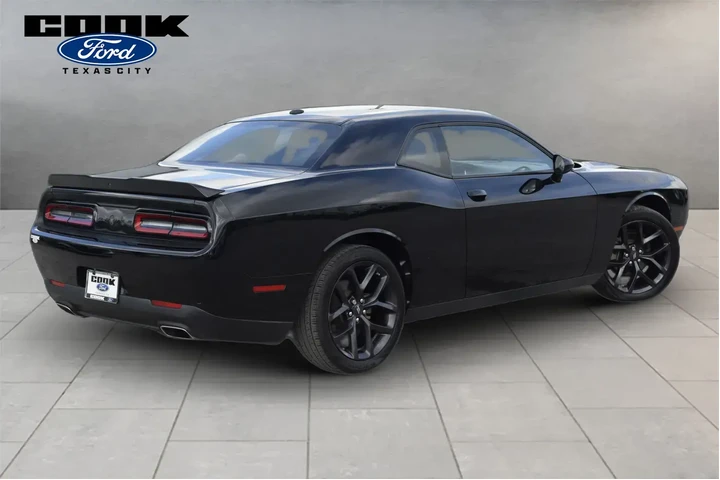 $23425 : Dodge Challenger 2022 SXT 2d image 7