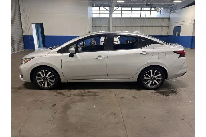 $14458 : Nissan Versa 2023 SV 4dr Sed image 6