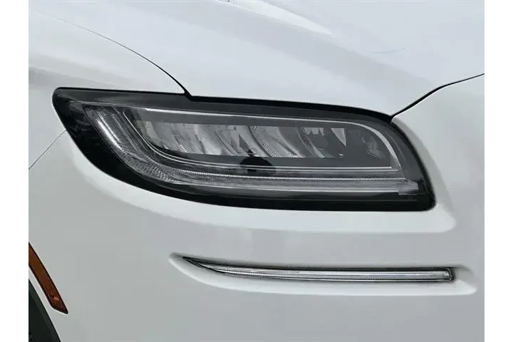 $35244 : Lincoln Nautilus 2022 AWD Re image 8