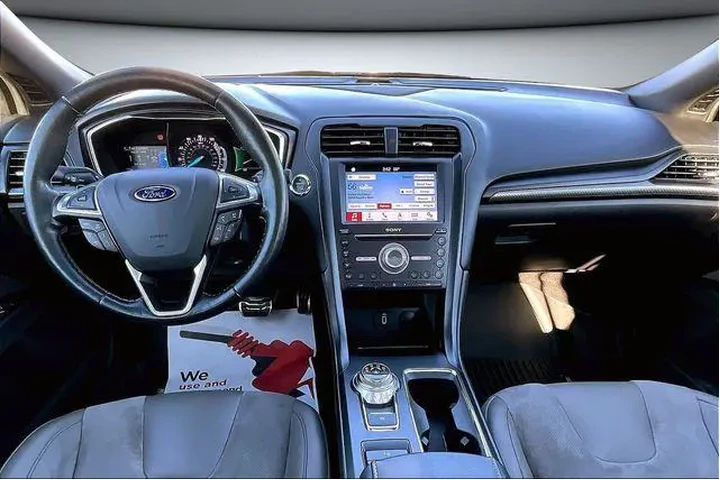 $16500 : Ford Fusion 2017 AWD V6 Spor image 7