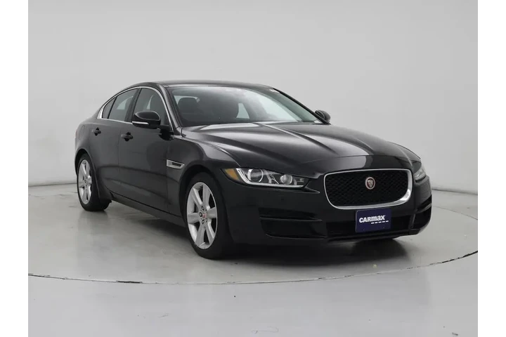 $14998 : Jaguar XE 2017 25t Prestige image 1