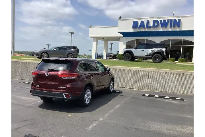 $25950 : Toyota Highlander 2017 AWD L image 7