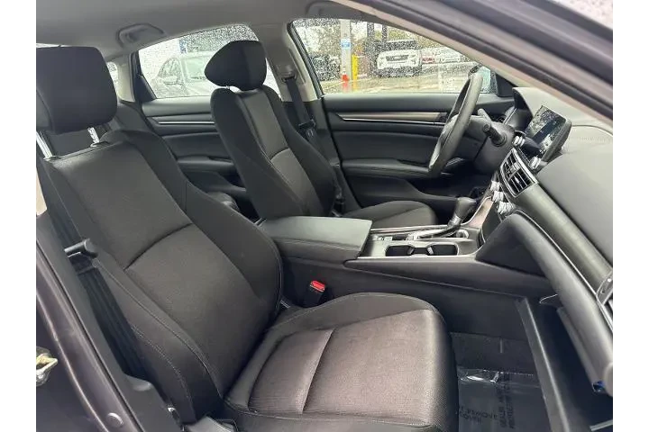 $24950 : Honda Accord 2020 LX 4dr Sed image 10