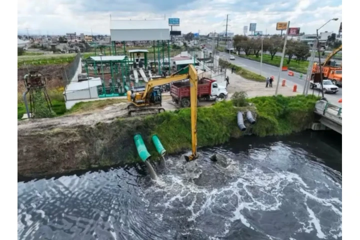 Acarreos maquinaria vicam image 1