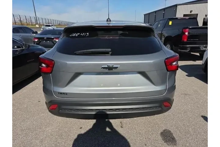 $16490 : Chevrolet Trax 2024 LS 4dr C image 3