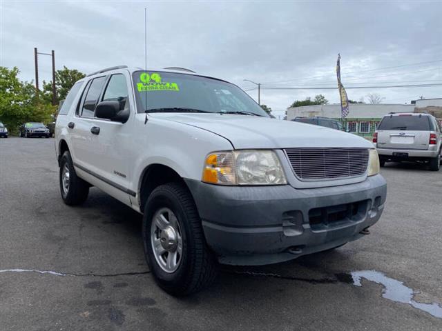 $2995 : 2004 Explorer XLS image 2