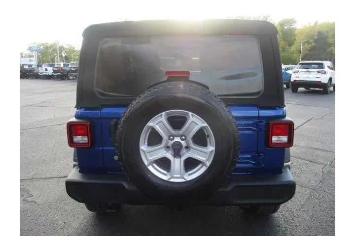 $19866 : Jeep Wrangler 2018 4x4 Sport image 8