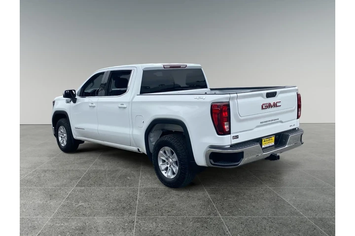 $39521 : GMC Sierra 1500 2023 4x4 SLE image 3