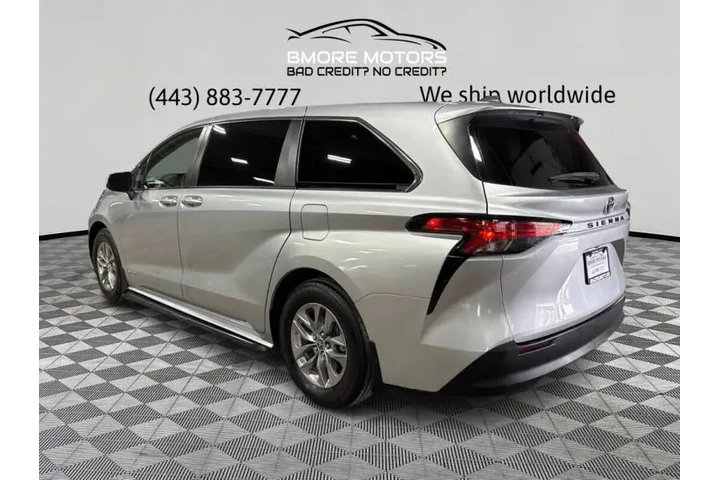 $25999 : 2021 Sienna LE 8-Passenger image 8