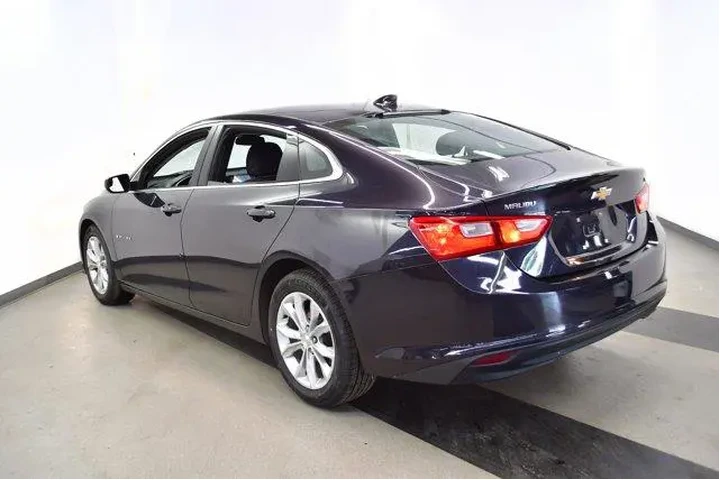 $15994 : Chevrolet Malibu 2023 LT 4dr image 5