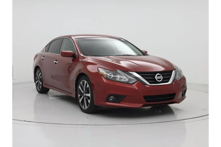 $11998 : Nissan Altima 2016 2.5 SR 4d image 1