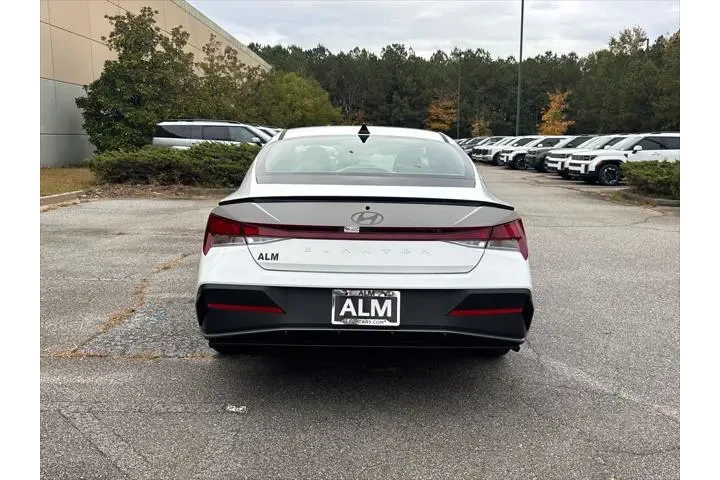 $23443 : Hyundai ELANTRA 2026 SEL Spo image 6