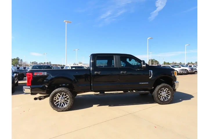 $27999 : Ford F-250 Super Duty 2017 4 image 10