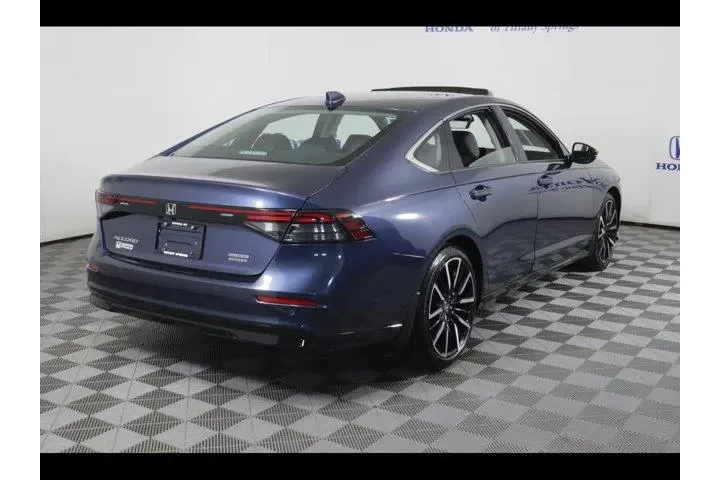 $33875 : Honda Accord Hybrid 2023 Tou image 6