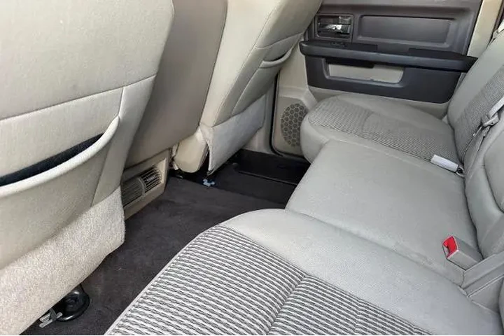 $14995 : Ram 1500 2012 4x4 SLT 4dr Cr image 6