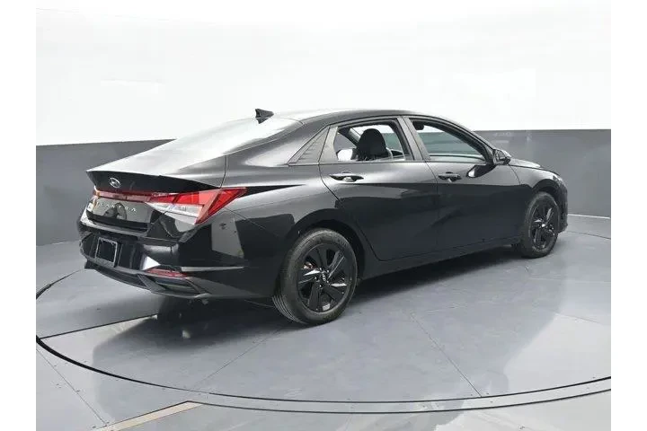 $14697 : Hyundai ELANTRA 2023 SEL 4dr image 6