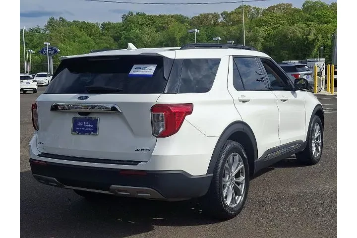$34988 : Ford Explorer 2023 AWD XLT 4 image 6