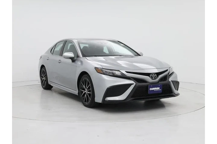 $28998 : Toyota Camry 2023 AWD SE 4dr image 1