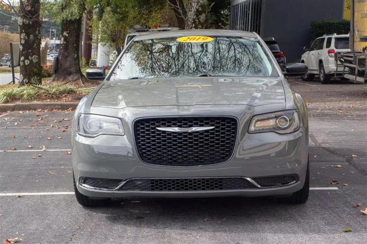 $17900 : 2019 CHRYSLER 3002019 CHRYSLE image 5