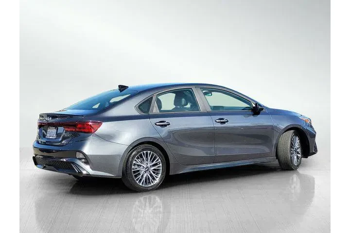 $19201 : Kia Forte 2023 GT-Line 4dr S image 4