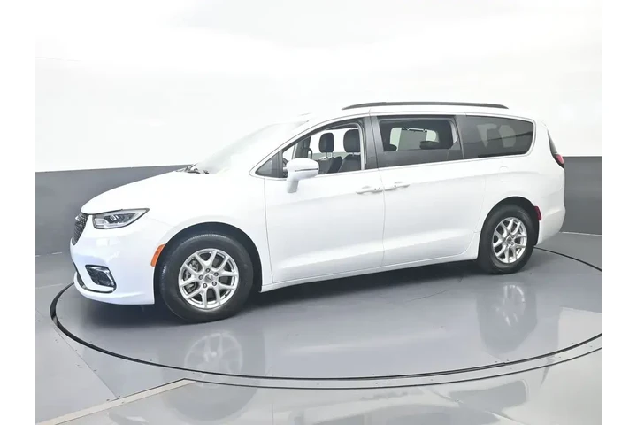 $23000 : Chrysler Pacifica 2022 Touri image 2