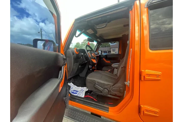 $12900 : 2013 Wrangler Unlimited Sport image 6
