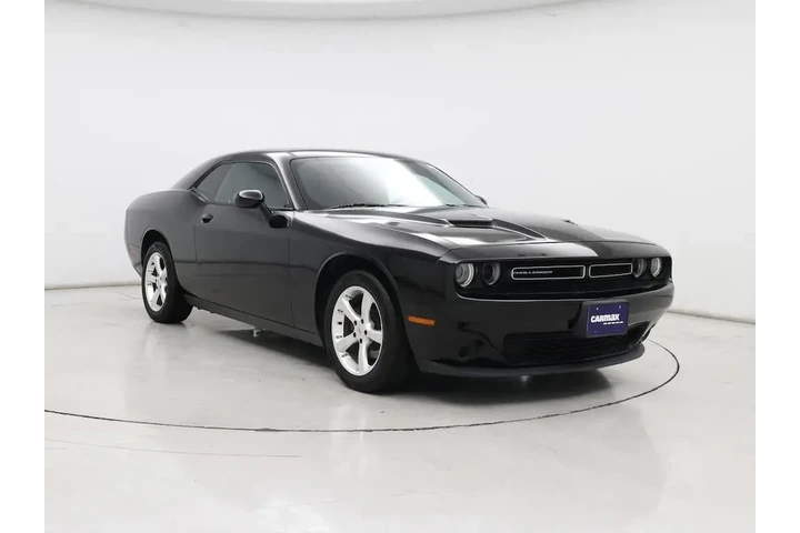 $17998 : Dodge Challenger 2016 SXT 2d image 1