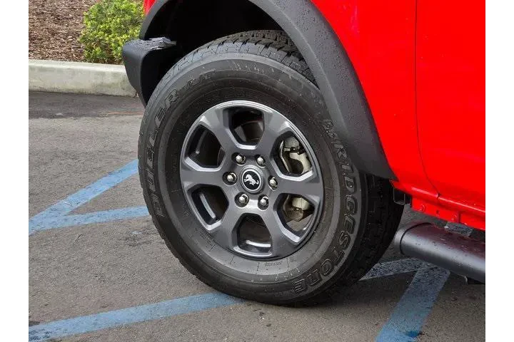 $31200 : Ford Bronco 2021 4x4 Big Ben image 8