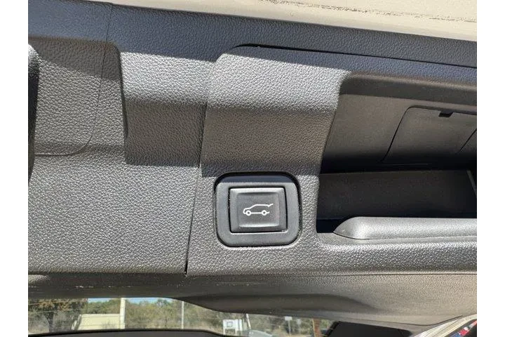 $24877 : GMC Acadia 2023 SLE 4dr SUV image 8