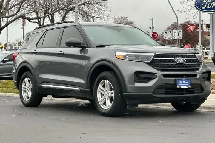 $27995 : Ford Explorer 2022 AWD XLT 4 image 9