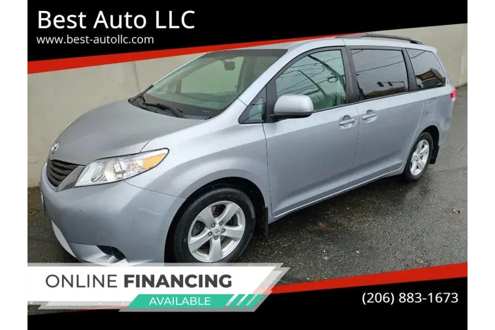 $12999 : 2012 Sienna LE 8-Passenger image 2