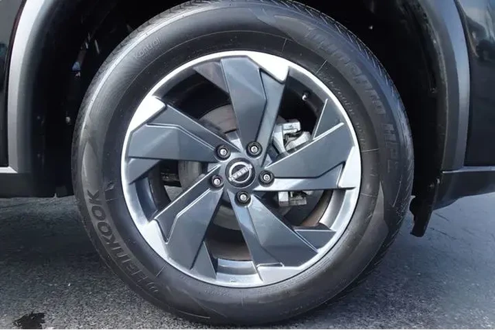 $24999 : 2024 Rogue image 10