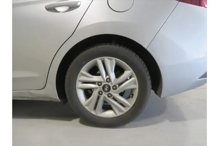 $10990 : Hyundai ELANTRA 2020 SEL 4dr image 9