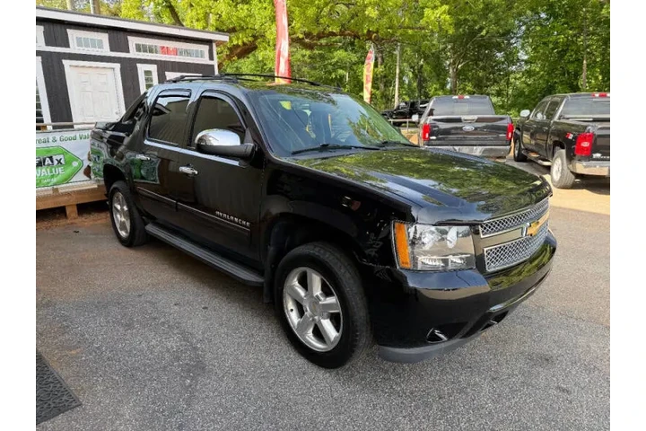$12999 : 2013 Avalanche LT Black Diamo image 4