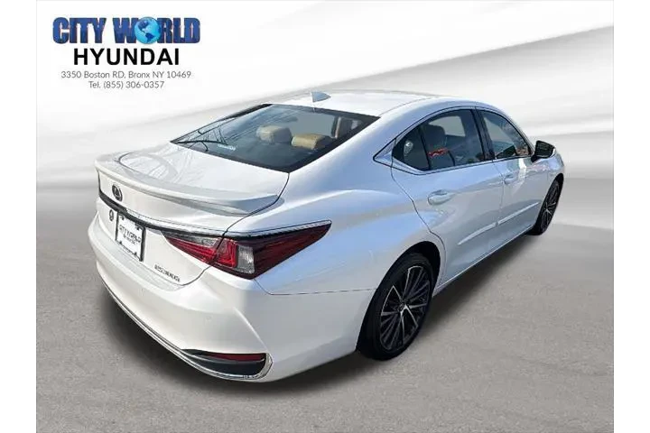 $39087 : Lexus ES 300h 2024 4dr Sedan image 5