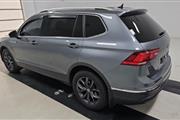 $22878 : Pre-Owned 2022 Tiguan 2.0T SE thumbnail