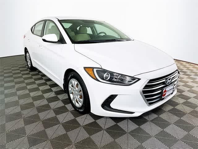 $14082 : PRE-OWNED 2018 HYUNDAI ELANTR image 1